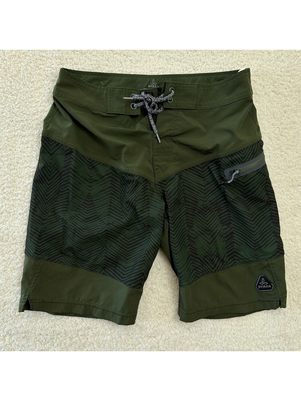prAna Hybrid Shorts Mens 28 Olive Green Stretch Hiking UPF 50 Drawstring Trail